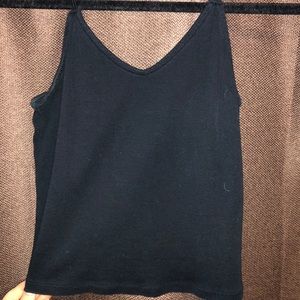 STRAPPY BLACK CROP TOP